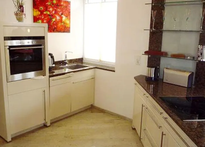 Апартаменты Duenenblick 14 *